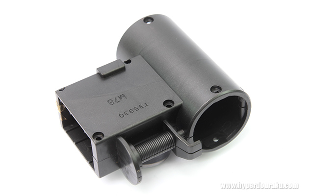 マガジンハウジングの裏面