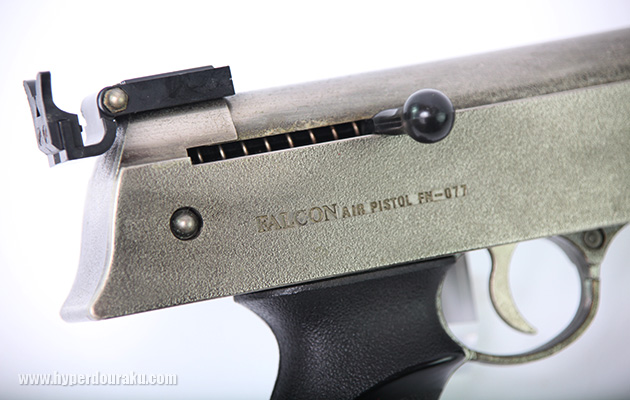 コッキングハンドル