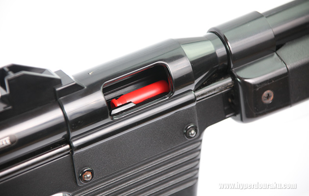 赤いカートリッジ