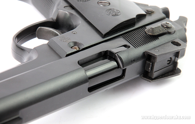 エジェクションポート