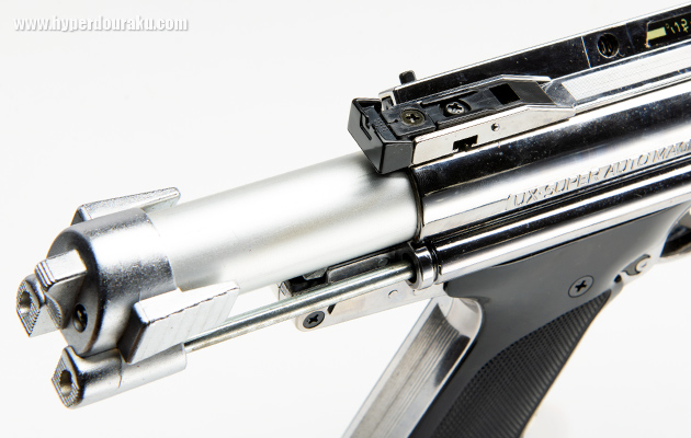 巨大なシリンダー