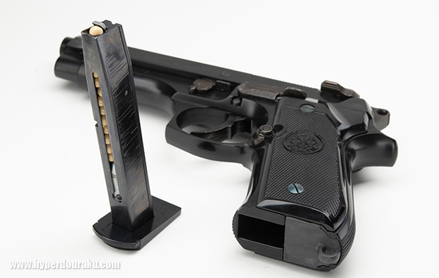 ダブルカラムマガジン