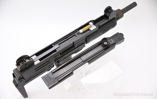 レシーバーカバーを取り外す