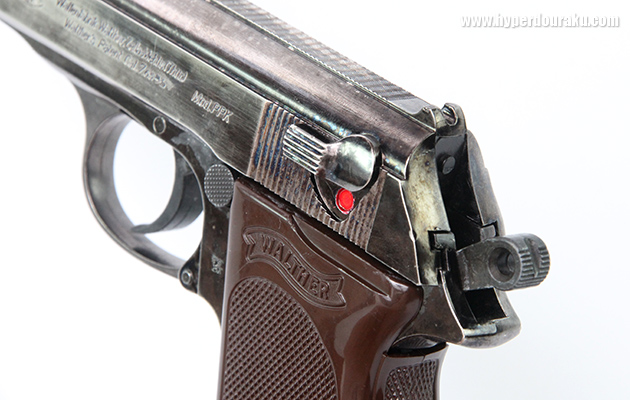 ハンマーとリアサイト