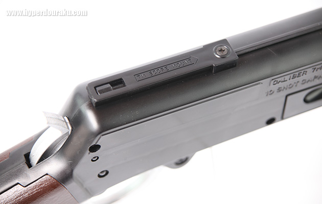 マウントベース