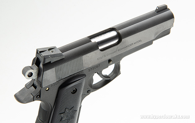 ホワイトドット