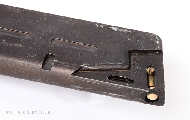 マガジン内のロッド