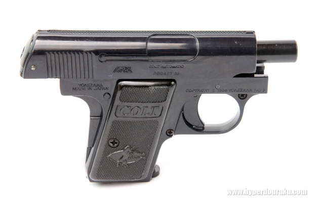 スライドを押してピントンをコッキング